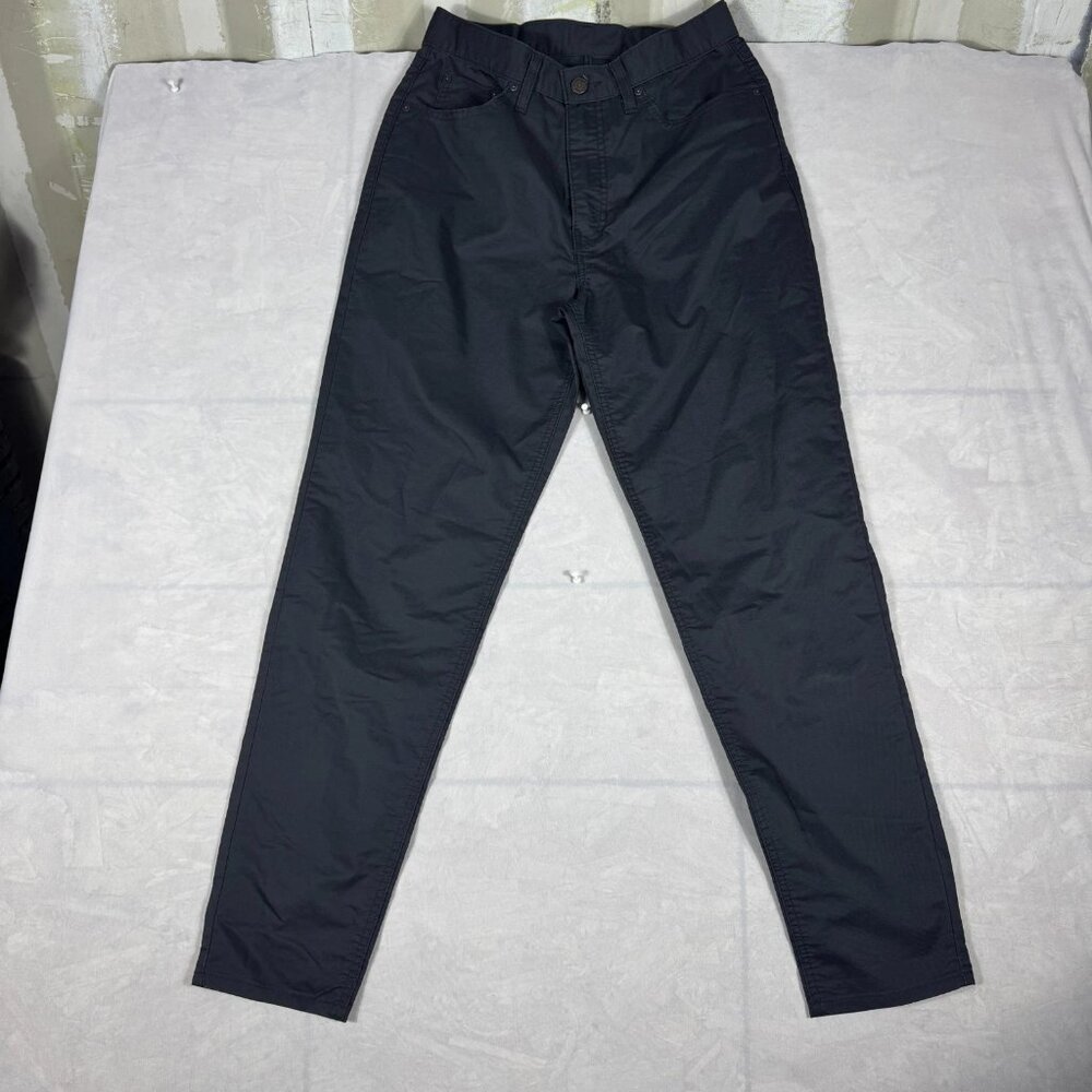 Levi's Womens Mom Jeans Black High Waisted Tapered Leg Relaxed‎ Fit Size 28x30